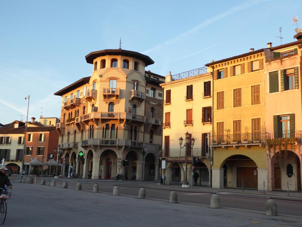 Residenza Carducci Padova Bed and Breakfast Eksteriør billede