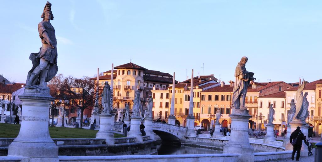 Residenza Carducci Padova Bed and Breakfast Eksteriør billede