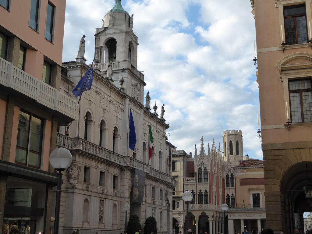 Residenza Carducci Padova Bed and Breakfast Eksteriør billede