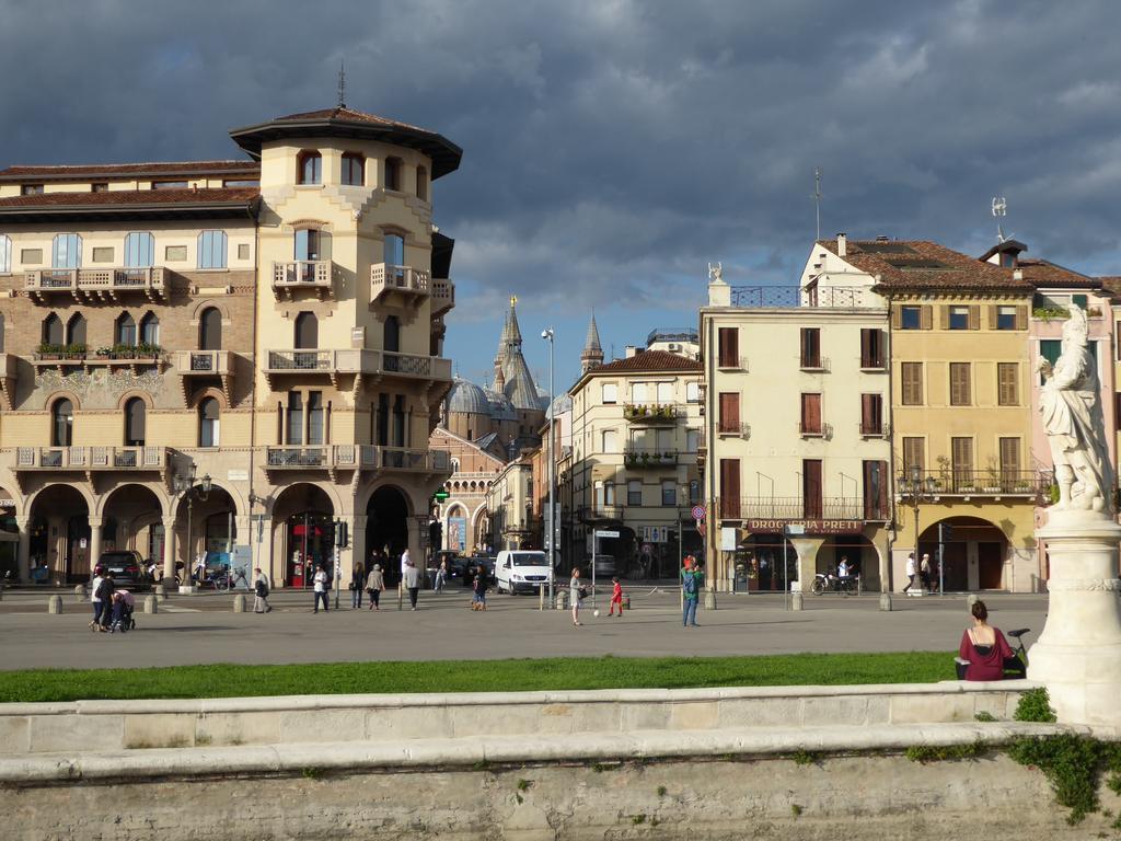 Residenza Carducci Padova Bed and Breakfast Eksteriør billede